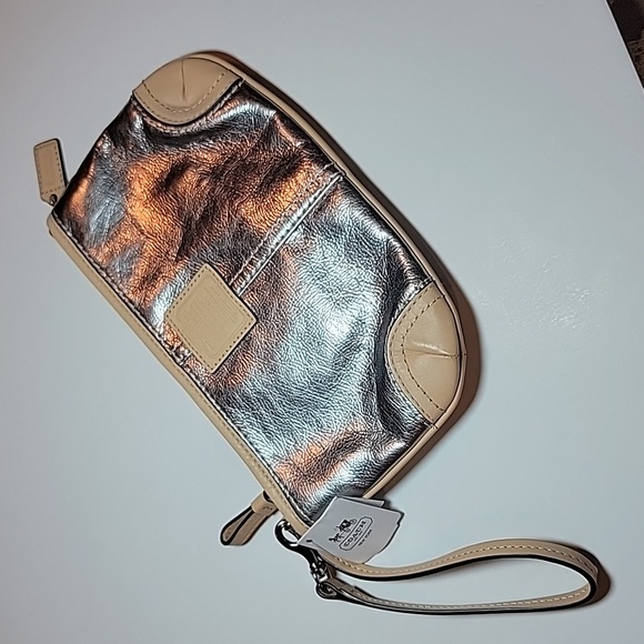 COACH | Silver Metallic Tan Wristlet - Picture 2 of 6